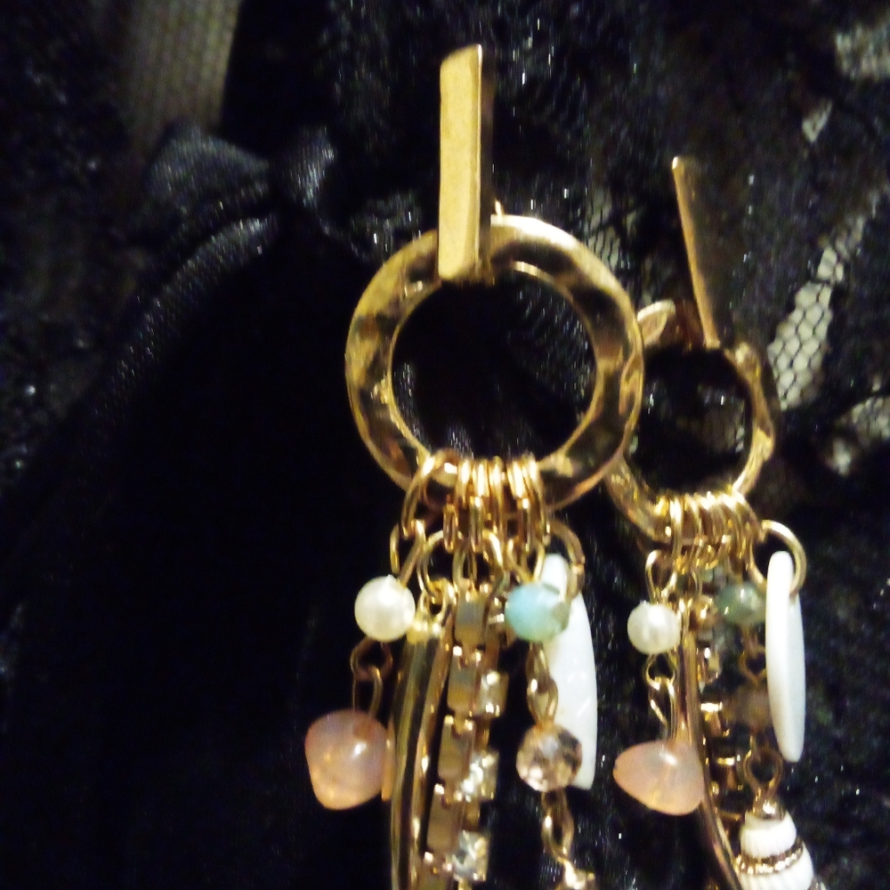 Beautiful Beach Inspired Seashell Dangle Earrings - image 5